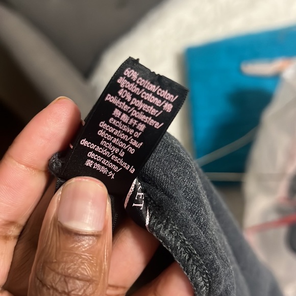 Victoria’s Secret t shirt - Picture 3 of 3